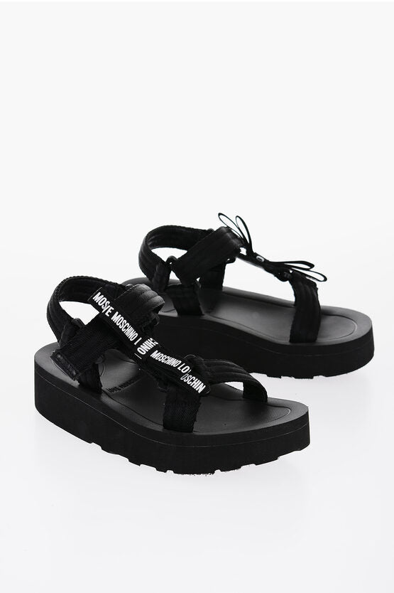 LOVE Moschino