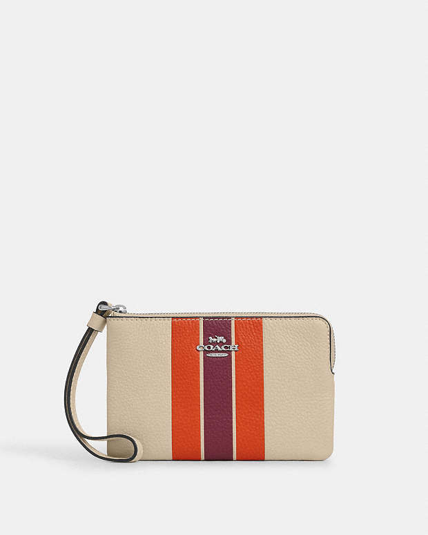 Corner zip wristlet